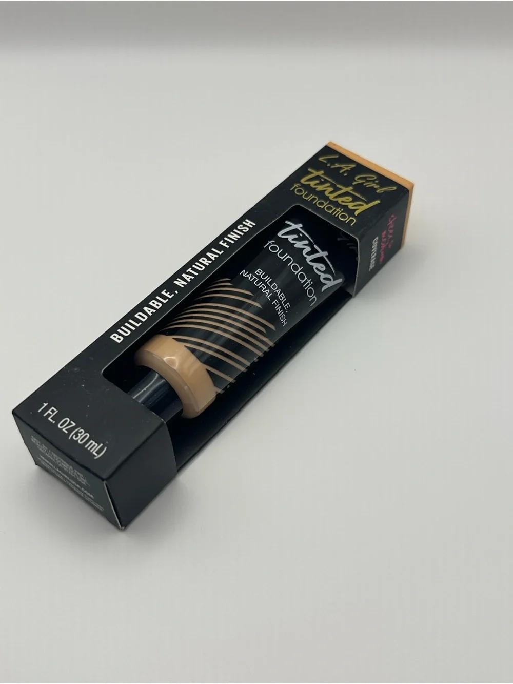Tinted Foundation - Warm Beige - Buildable Natural Finish